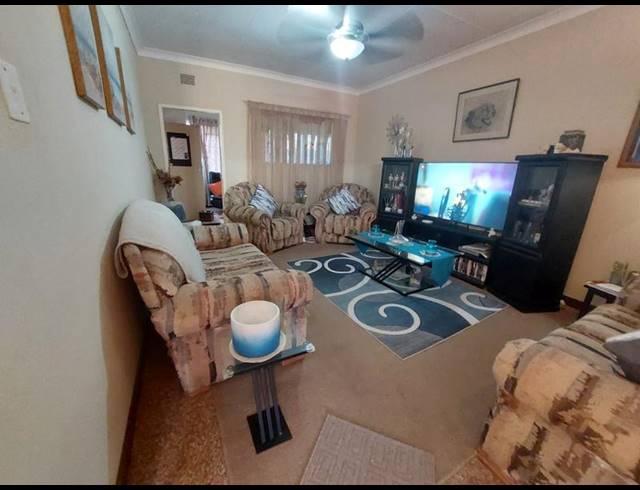2 BEDROOM APARTMENT FOR SALE IN PRETORIA GARDENS